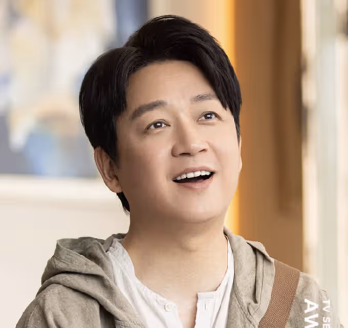 潘粵明被曝已再婚!跟尹姝貽相戀女方伴其度過低谷,網友紛紛祝福