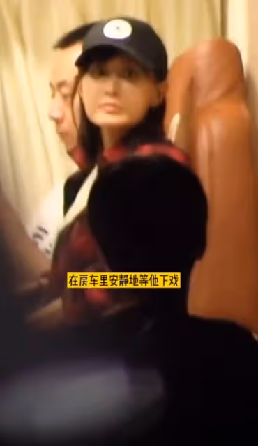潘粵明被曝已再婚!跟尹姝貽相戀女方伴其度過低谷,網友紛紛祝福