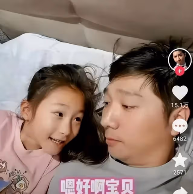 68歲陳佩斯,成功催生4個孫子孫女,還為兒子圓了演員夢!