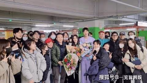 李敏鎬新劇拍攝近1年殺青 化身帥氣婦產科醫生 與孔孝真溫暖擁抱