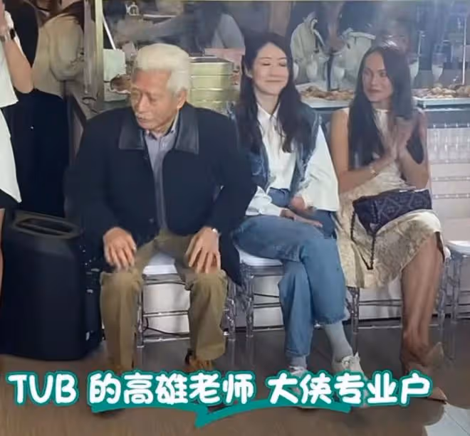 76歲高雄移居加拿大,出席活動鬚髮皆白,張柏芝姐姐罕露面身材好
