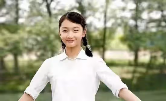 劉昊然:被傳與周冬雨領證後首現身,爬到高處釋放壓力,有點滄桑