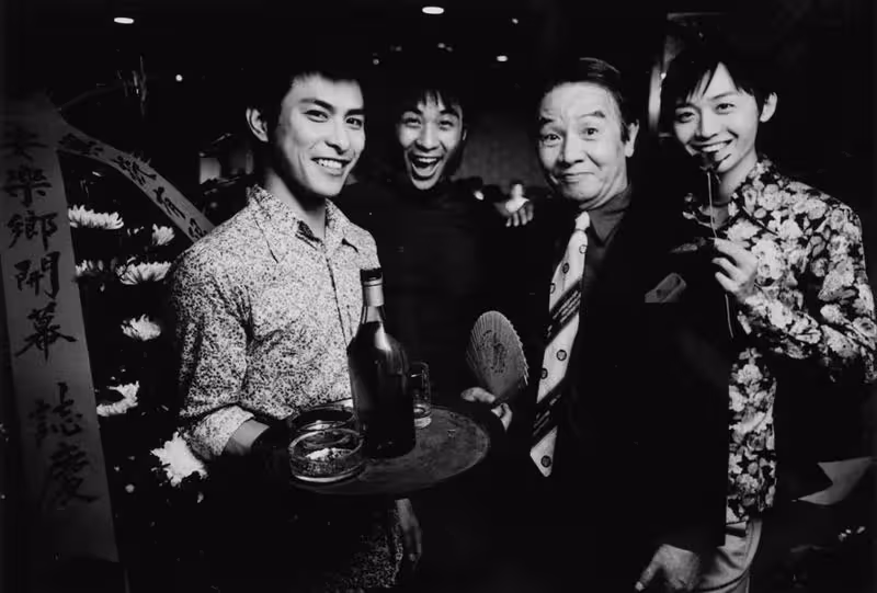 86歲著名演員丁強去世,家人舉行樹葬,兒子親撒骨灰,李璇痛哭