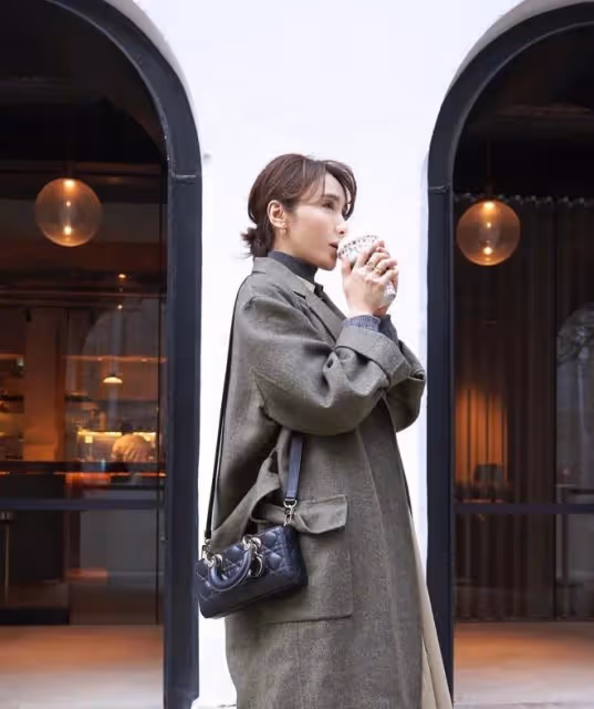 黎姿近照:前段時間參加名媛聚會的未修圖照片流出,名媛氣質不再