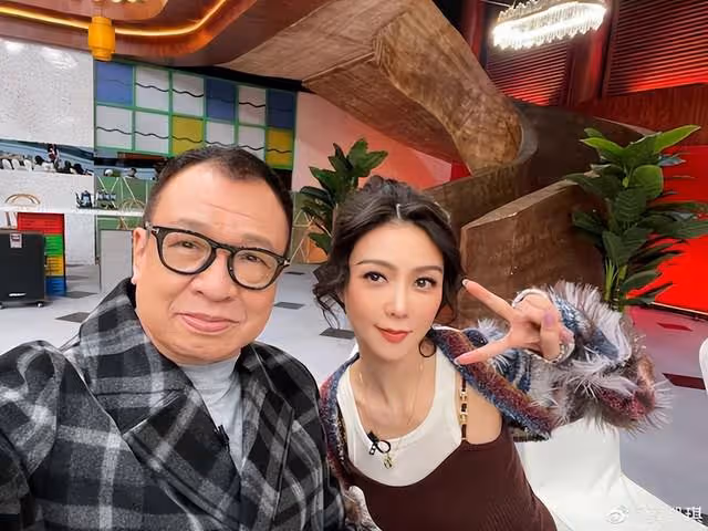 香港知名女星曬照少女味十足,重演武俠劇角色,卻被指像青樓舞女