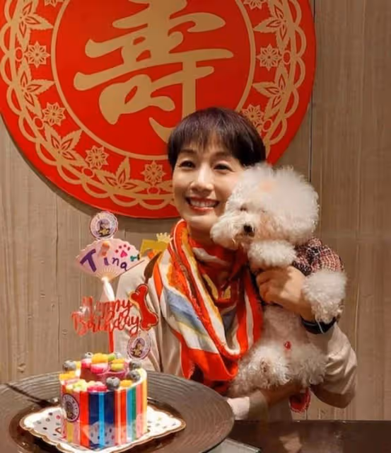 罕同框!TVB視後新戲上映獲前夫攜母到場支持,離婚7年仍關係融洽