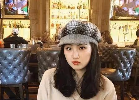 姚安娜曬近照:P圖後依然五官普通無明星氣質,在娛樂圈前途堪憂