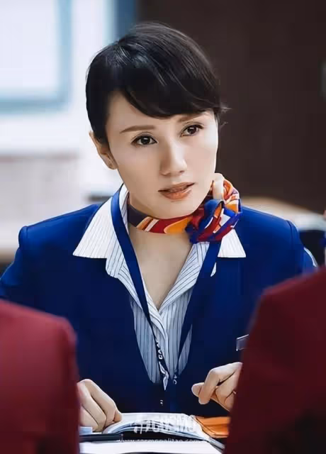 結婚12年有11個孩子,32歲嫁給最年輕影帝,無緋聞