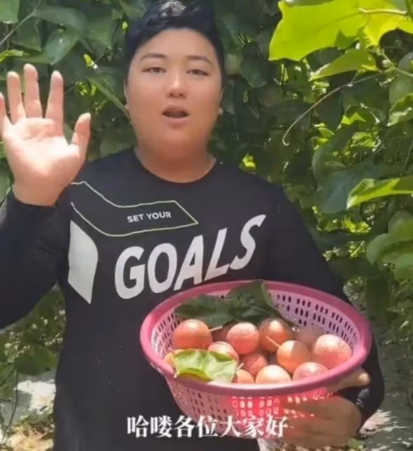 要蓋大別墅?全紅嬋老爸曬自建房惹爭議,窮人憑什麼不能翻身?