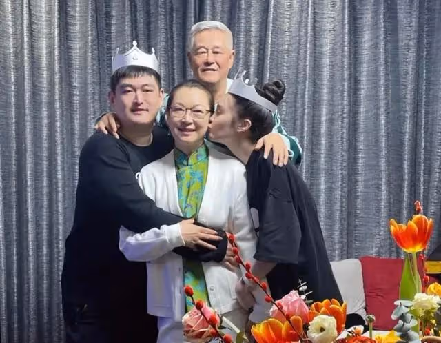 趙本山女兒球球結婚!183男友被扒背景不普通,可惜顏值太尷尬