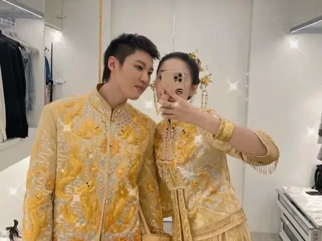 趙本山女兒球球結婚！183男友被扒背景不普通，可惜顏值太尷尬