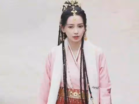 baby不愧是內娛神顏！和BLACKPINK同框合照，太突出太驚艷了