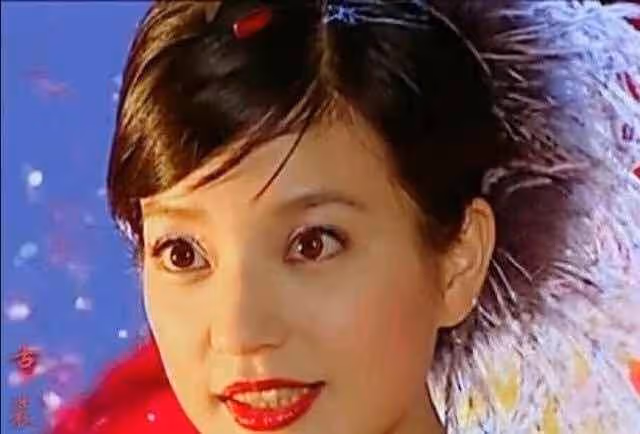 情深深雨濛濛：長大才明白，秦五爺聘用依萍並不是因為歌唱得好