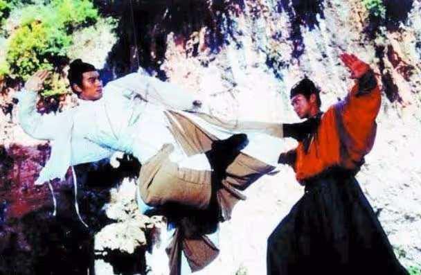 陳龍:與小10歲嬌妻相識15天便訂婚,如今一家四口其樂融融