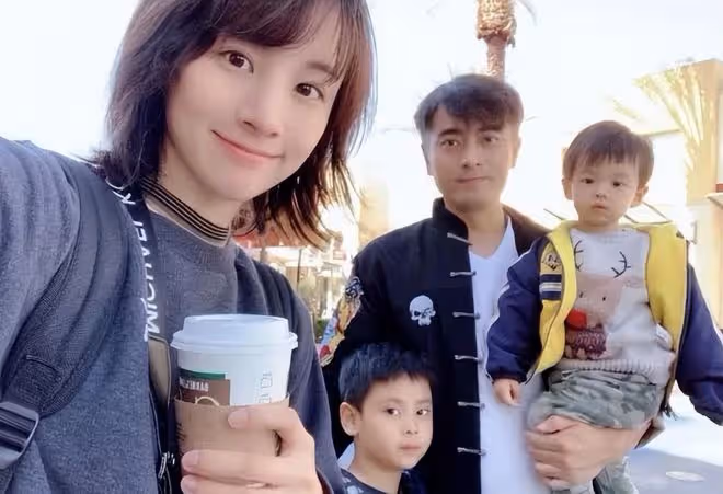 陳龍:與小10歲嬌妻相識15天便訂婚,如今一家四口其樂融融