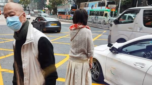 76歲狄龍發生車禍，67歲妻子陶敏明同行，兒子譚俊彥披露車禍細節