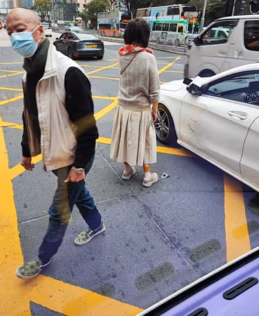 76歲狄龍發生車禍,67歲妻子陶敏明同行,兒子譚俊彥披露車禍細節
