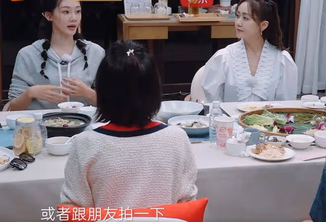 鄭愷婚後被管得很嚴,無時無刻要跟苗苗報備行程,連劉芸都感慨