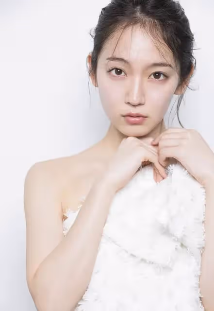 天使面孔，魔鬼身材，登頂島國最理想女友排行榜第一