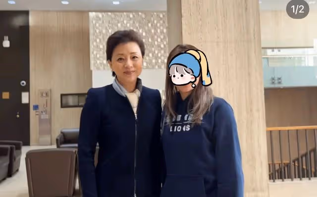 曝54歲楊瀾移居美國!黑眼圈濃似大熊貓,素顏鬢角斑白禿頭仍優雅