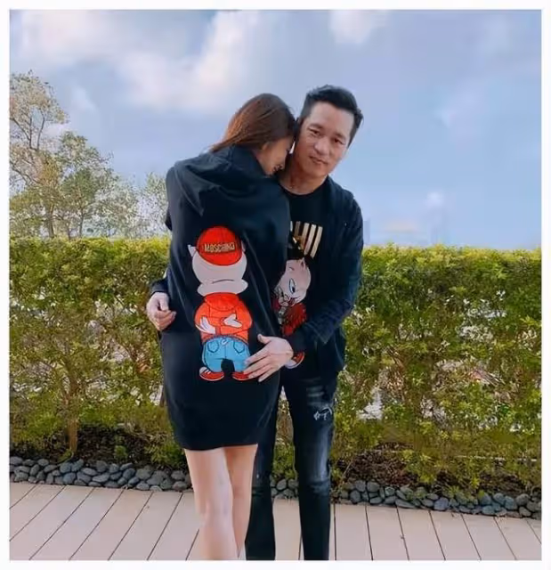 安以軒撒謊被打臉?陳榮煉隱秘家事曝光,把20%股份轉給前妻女兒