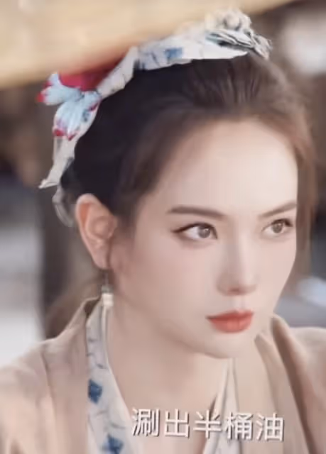戚薇新劇無濾鏡,面部臃腫被吐槽是黑糙皮,本尊開少女濾鏡自侃