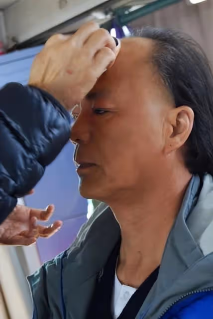 驚險!76歲知名港星攜妻駕車遇交通意外,近年曾多次被傳離世消息