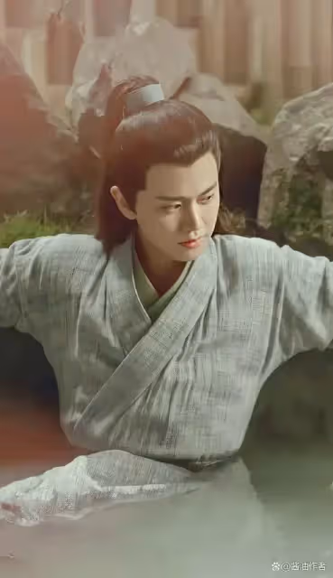 再次被任嘉倫的真誠感動!為他人讓出彩排時間,凌晨等待近三小時