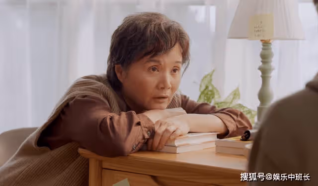 《打開生活的正確方式》被尿失禁逼死的付媽,揭開老人尊嚴的重要性