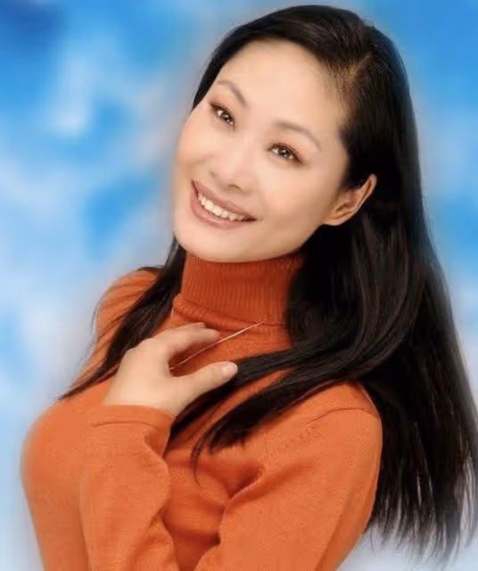 離婚24年後,回頭再看於文華和李凡二人境遇,夫妻差距太明顯
