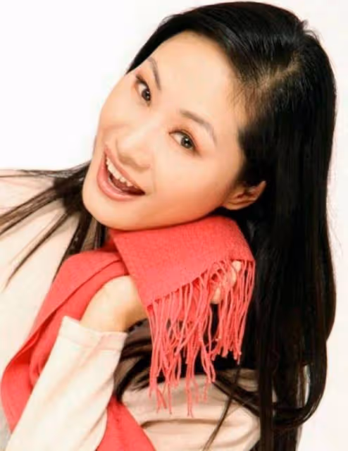 離婚24年後,回頭再看於文華和李凡二人境遇,夫妻差距太明顯