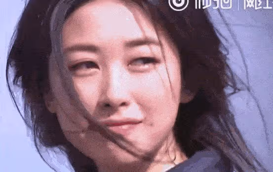 38歲朱珠近況曝光!現場氣質成熟風韻十足,沒有一個男人能拒絕她