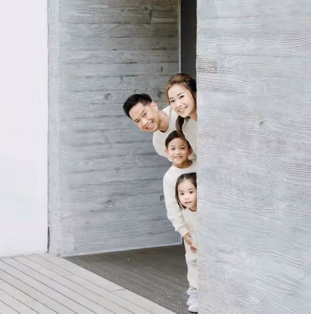 香港知名女星被曝嫁錯郎！婚後被富商包養，太子爺丈夫心照不宣