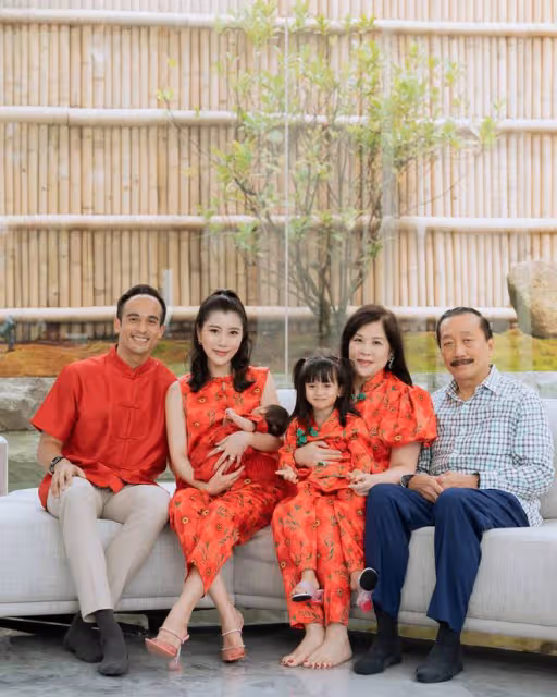 劉德華小姨子出月子，曬價值數億生娃禮物，富豪外公送奢華別墅