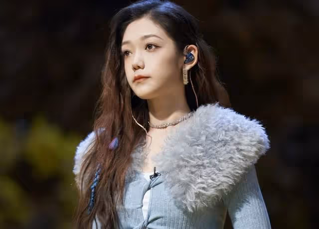 周深問希林娜依·高:想不想成為田震一樣的歌手?希林回答讓人笑翻