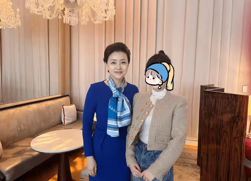 網友在美國偶遇楊瀾!素顏出鏡氣色好,54歲鬢角斑白模樣大變