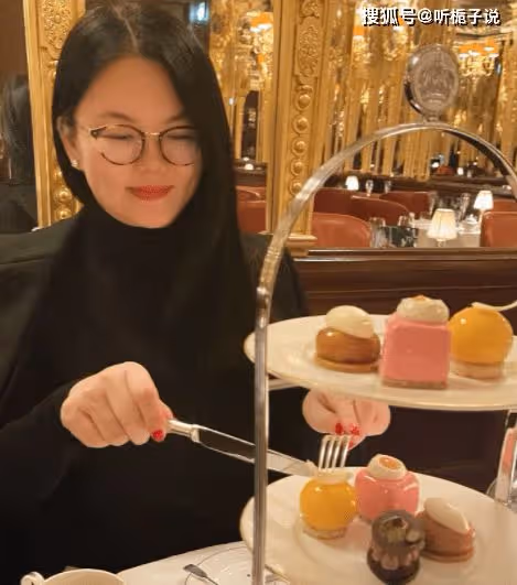 李湘與女兒在英國過春節！現身高檔餐廳，王詩齡減重58斤很漂亮