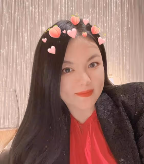 李湘：在英國過47歲生日，王岳倫送祝福，開豪車去高檔餐廳吃飯