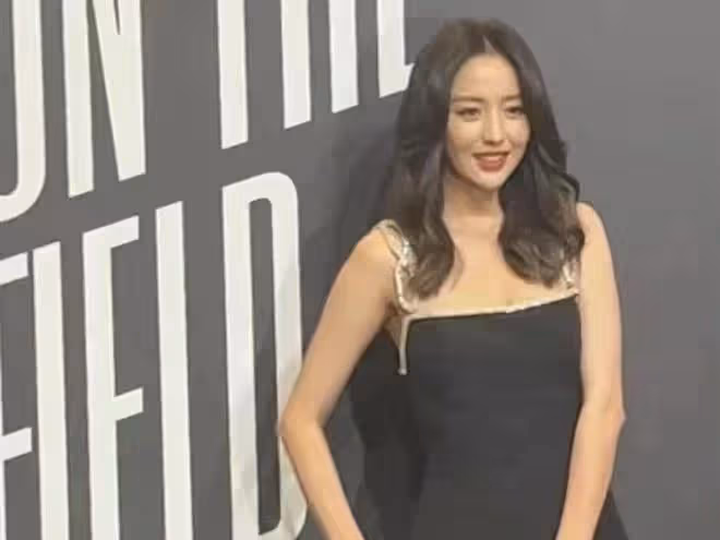 開年第一場紅毯：孫儷像微商老闆娘，張靚穎讓人看不懂，謝娜整容
