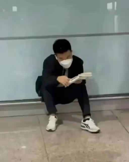 歷時70天,董宇輝老師終於回到圖書號直播間。