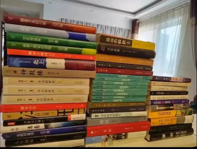 歷時70天,董宇輝老師終於回到圖書號直播間。