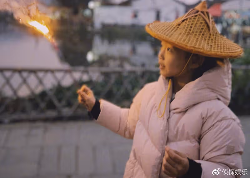 姚晨久違曬兒女近照，土豆和小茉莉長大了，都長得像爸爸曹郁
