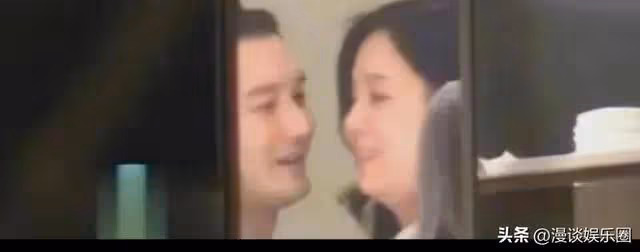 李菲兒曬柯基臀半裸照,身材性感黃曉明懊悔,網友:這也太暴露了