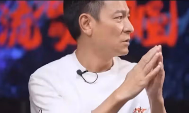 繼吳京後,嘎子謝孟偉又來碰瓷《狂飆》!過氣童星應該如何自救?