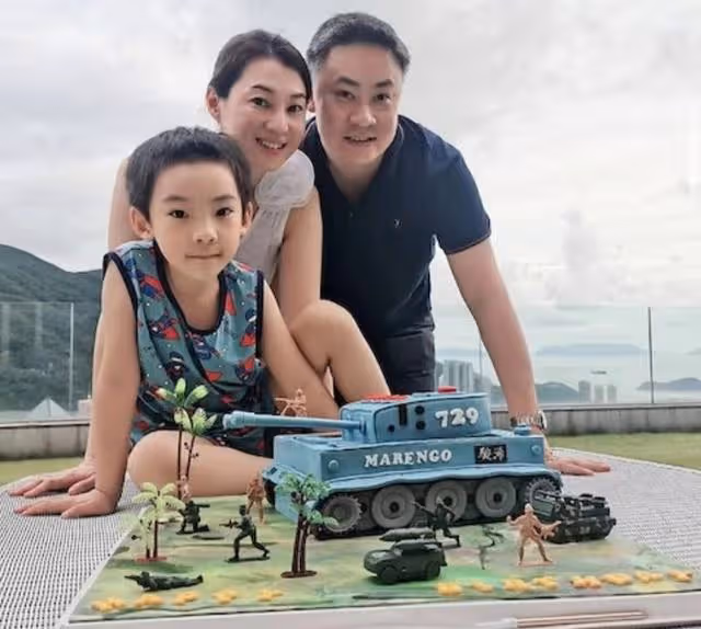 罕曬合照!前港姐感激兒子支持再婚組新家,攜兩子改嫁豪門成闊太