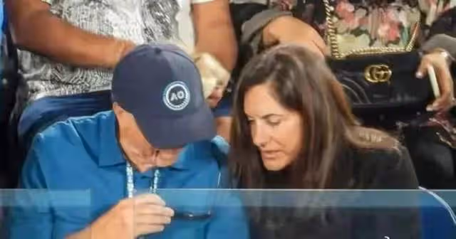 67歲比爾蓋茨戀上小7歲富婆，女方身價千億，是其對手的遺孀