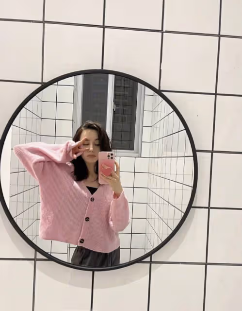迪麗熱巴和黃景瑜被扒出戀愛細節，男方前任女友疑似內涵熱巴