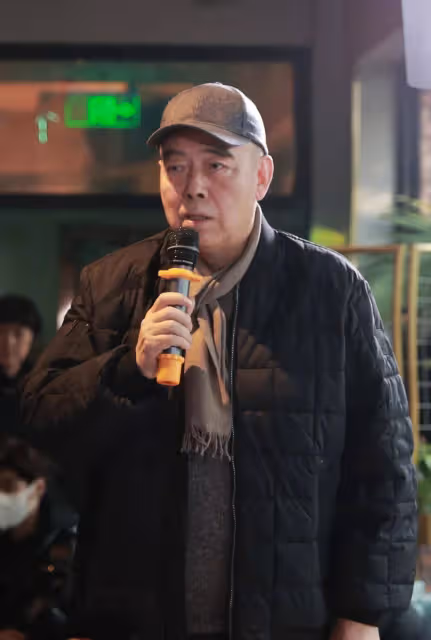 50位知名導演齊露面!陳道明霸氣,張藝謀馮小剛誰是大哥一目了然