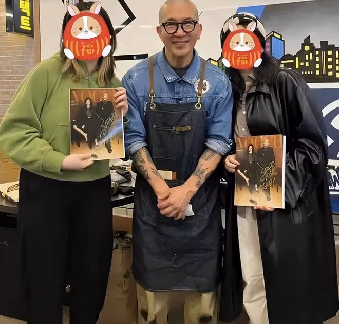 大S被寵到國外！具俊曄拿她的雜誌，在國外做宣傳吸引人氣