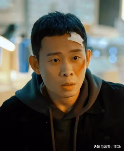 人紅是非多!女演員劉若清曝《狂飆》劇組情況,暗諷張譯人品不行